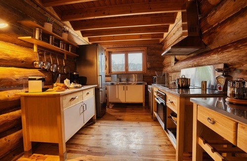 Superbolquere Ski Chalet | Cerdagne, bolquère, Pyrenees-2000, beautiful 4* chalet, sleeps 12