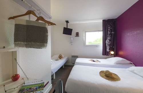 Moneteau Hotel | Cerise Auxerre