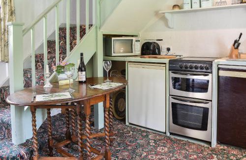 Cerne Abbas House | Cerne Abbey Cottage