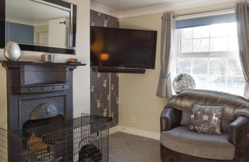 Leven House | Cernunnos Cottage