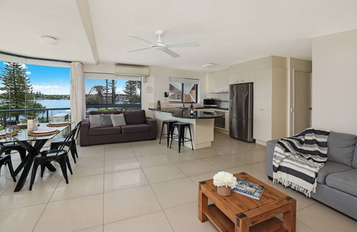 Caloundra Apartment | Cerulean Apartments