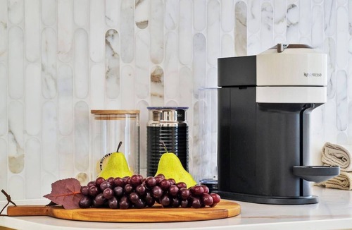 Mermaid Beach Apartment | Cest Mermaid A Stunning Beachside Escape