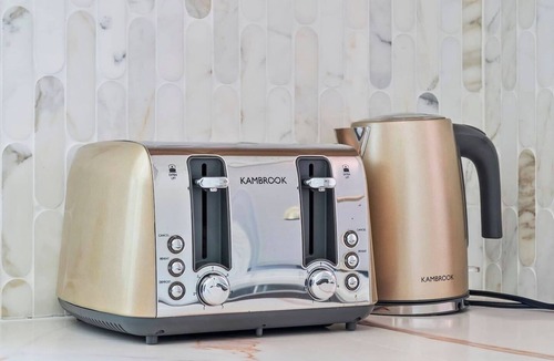 Mermaid Beach Apartment | Cest Mermaid A Stunning Beachside Escape