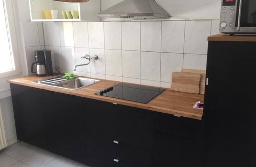 Nice Apartment | Cet appartement comprend 1 chambres