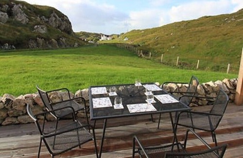 Harris House | Ceud Mìle Fàilte