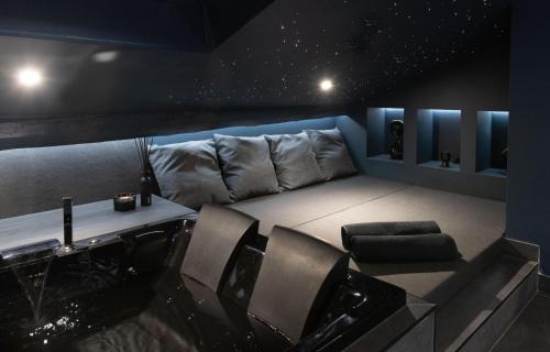 Jacquard - Prefecture Apartment | CEVA Suite Moonlight-Jacuzzi & Cinéma Centre ville