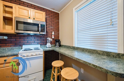 Cherry Grove Beach Cottage | CG Beach Bungalow #2