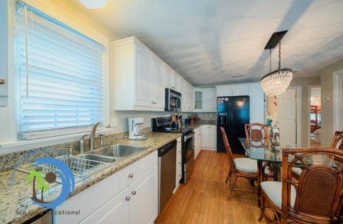 Cherry Grove Beach House | Cg Cottage Up