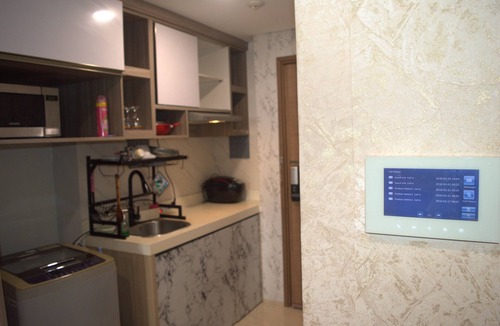 Tangerang Apartment | CGK Airport Summer Grand Studio Family Ensuite Executive Triple