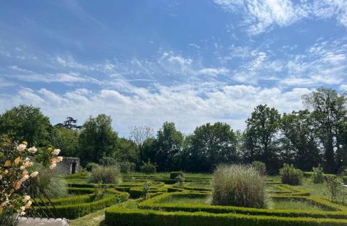 Noyant House | Château 17th - century