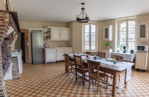 L'Home-Chamondot House | Château au cœur d’un domaine de 150 ha avec brasserie artisanale sur le site