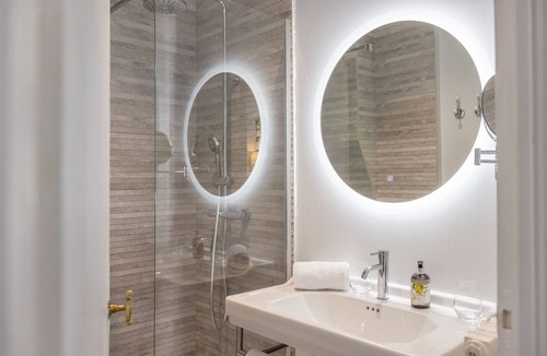 Cazaubon Hotel | Château Bellevue