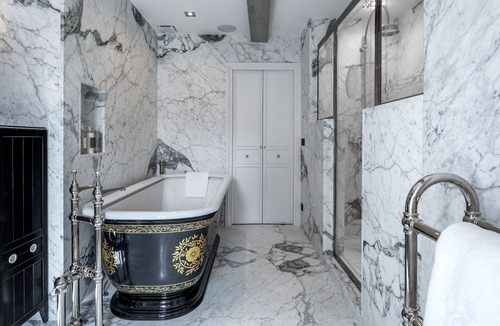 Gresy-sur-Aix Hotel | Château Brachet