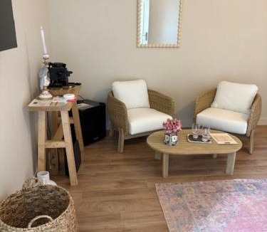 Verac Bed & Breakfast | Château Clos des Maurins