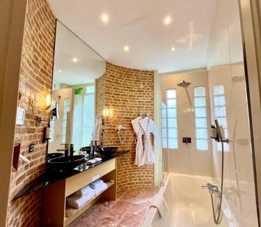 Le Rheu Hotel | Château D'Apigné Rennes