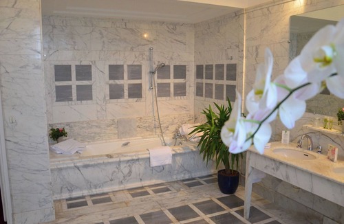 Montbazon Hotel | Château d'Artigny