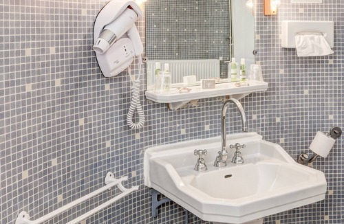 Meyrueis Hotel | Château d'Ayres