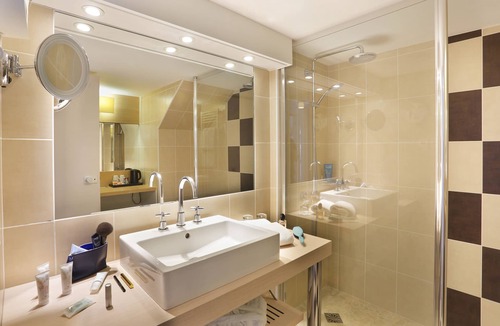 Saint-Jean-d'Ardieres Hotel | Château de Pizay