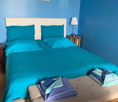 Saint-Pourcain-sur-Sioule Bed & Breakfast | Château de Briailles - Chambre d'hôtes