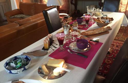 Saint-Pourcain-sur-Sioule Bed & Breakfast | Château de Briailles - Chambre d'hôtes