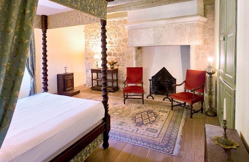 Terrasson-la-Villedieu Bed & Breakfast | Château de Gaubert - Royale