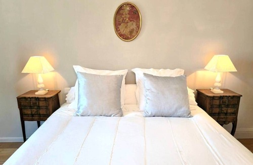 Terrasson-la-Villedieu Bed & Breakfast | Château de Gaubert - Romance