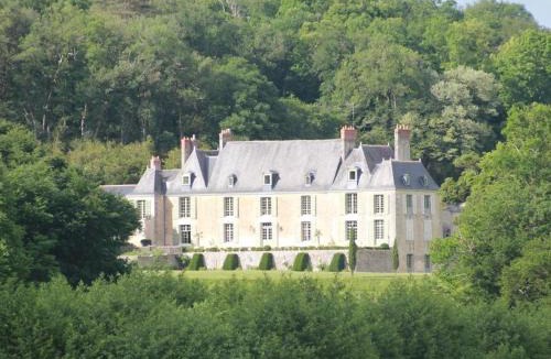Saint-Paterne-Racan Bed & Breakfast | Château d'Hodebert