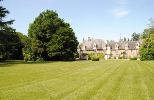 Pouance House | Château dans le calme de l'Anjou
