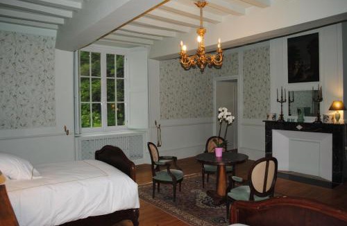 Pouance House | Château dans le calme de l'Anjou