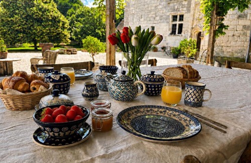 Bournan Bed & Breakfast | Château de Bagneux