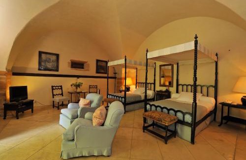 Beaujolais Pierres Dorees Hotel | Château de Bagnols