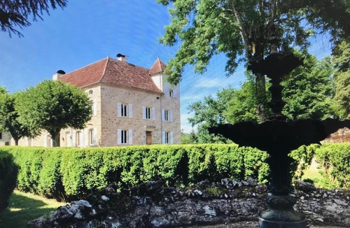 Figeac Bed & Breakfast | Château de Bataillé