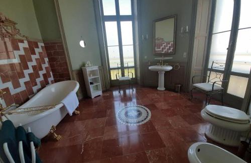 Villaines-la-Gonais Bed & Breakfast | Château de Beauchamp en Sarthe