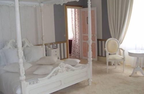 Lurcy-Levis Hotel | Château de Beguin