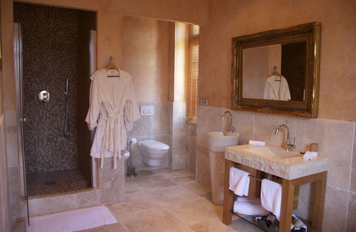 Lurcy-Levis Hotel | Château de Beguin