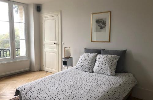 Marcoussis House | Château de Bel Ebat