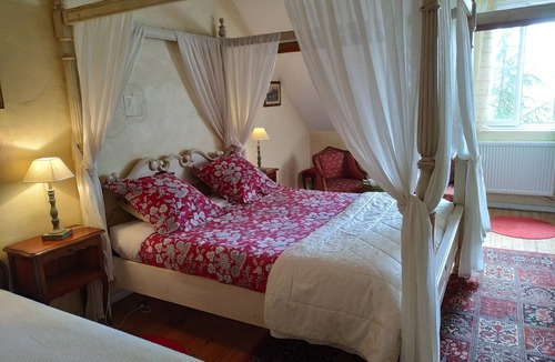 Sainte-Cecile Bed & Breakfast | Château de Belle-Vue