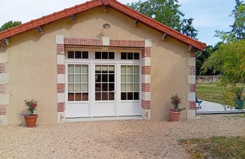 Sainte-Cecile Apartment | Château de Bellevue - La Longère proche du PuyduFou