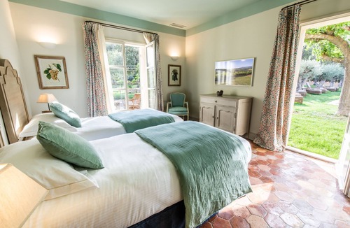 Flayosc Hotel | Château de Berne
