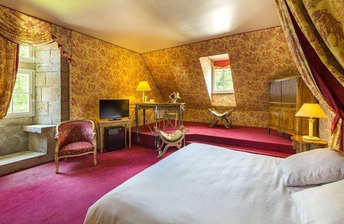 Cubry Hotel | Château de Bournel (Relais du Silence)