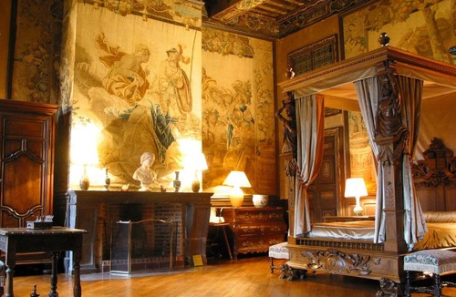 Brissac-Quince Bed & Breakfast | Château de Brissac