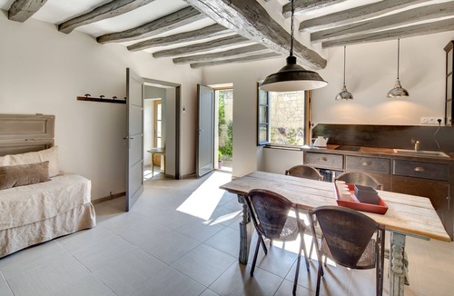 Candes-Saint-Martin Apartment | Château de Candes Art et Spa