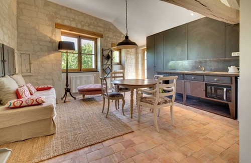 Candes-Saint-Martin Apartment | Château de Candes Art et Spa