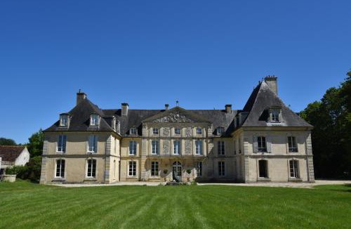 Cesny-aux-Vignes House | Château de Cesny-aux-Vignes