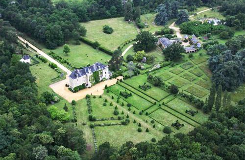 Durtal Bed & Breakfast | Château De Chambiers