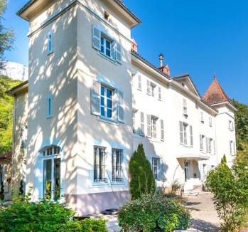 Noyarey House | Château de Chaulnes