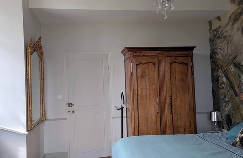 Naves House | Château De Chaunac - Room 1