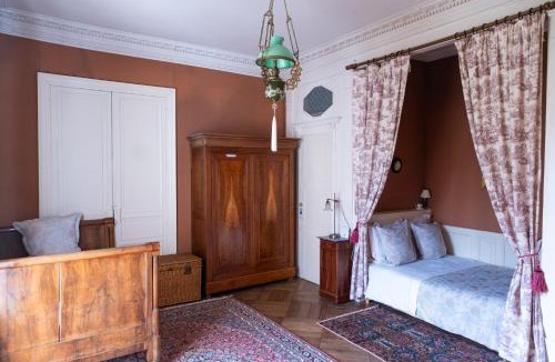 Choloy-Menillot House | Château de Choloy
