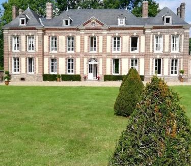 Cleuville Bed & Breakfast | Château de Cleuville