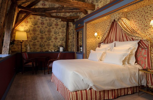 Courcelles-sur-Vesles Hotel | Château de Courcelles - Relais & Châteaux